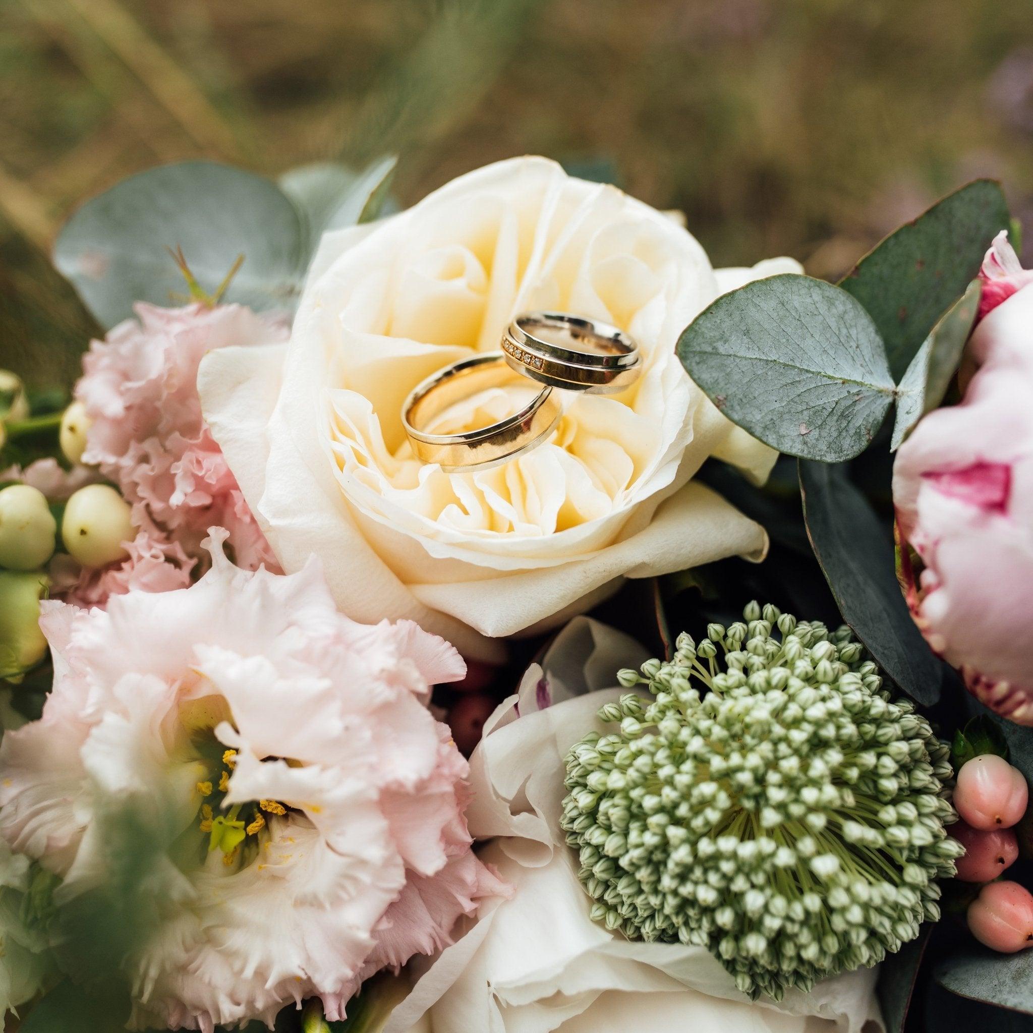 Zeitlose Eleganz: Vintage-Eheringe für eine Hochzeit voller Stil - Honey Decoration