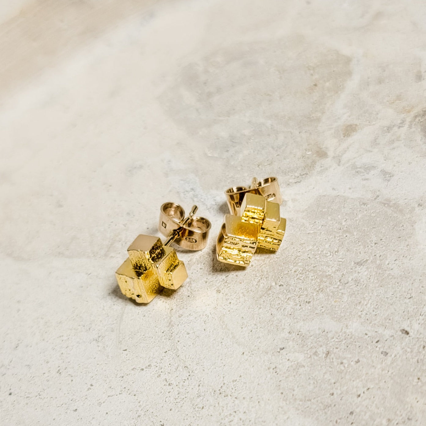 Second set 585 gold earrings - timelessly beautiful