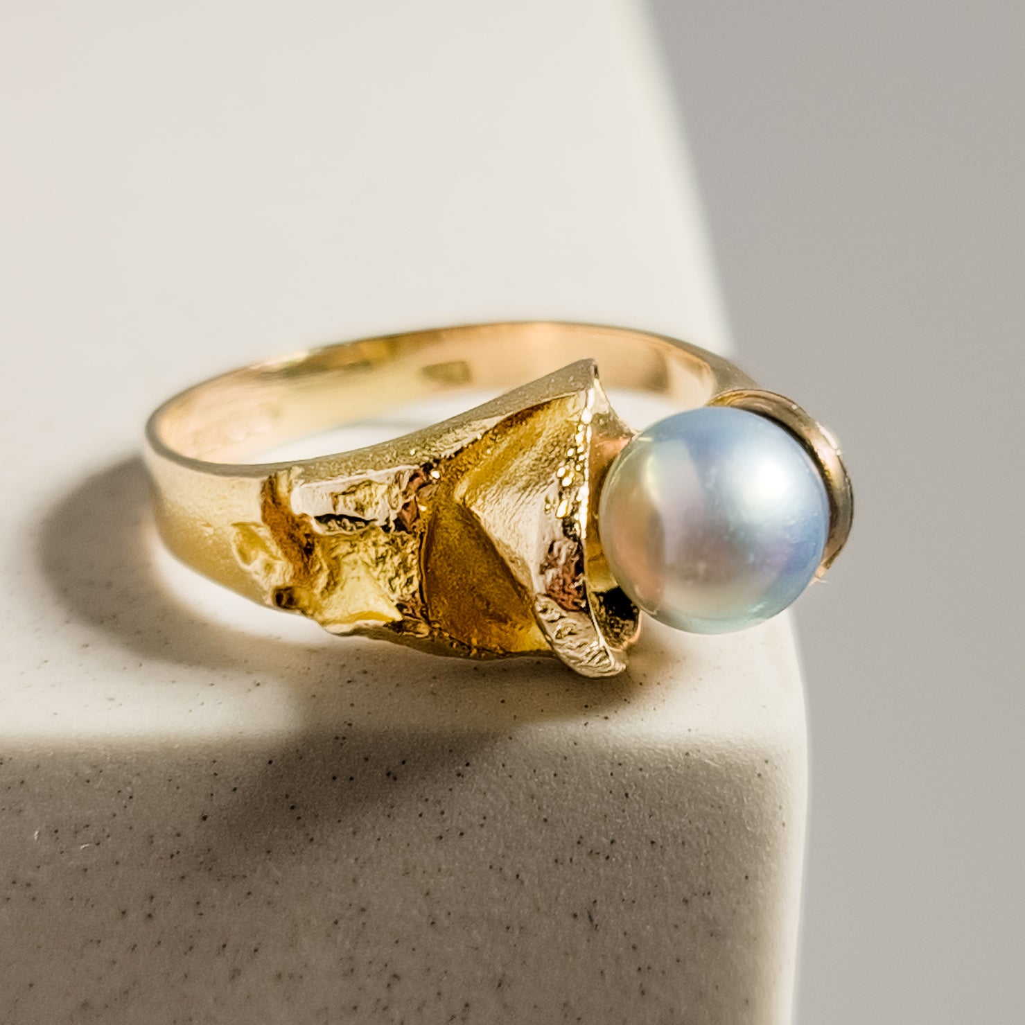 585 gold ring with pearls - delicate elegance