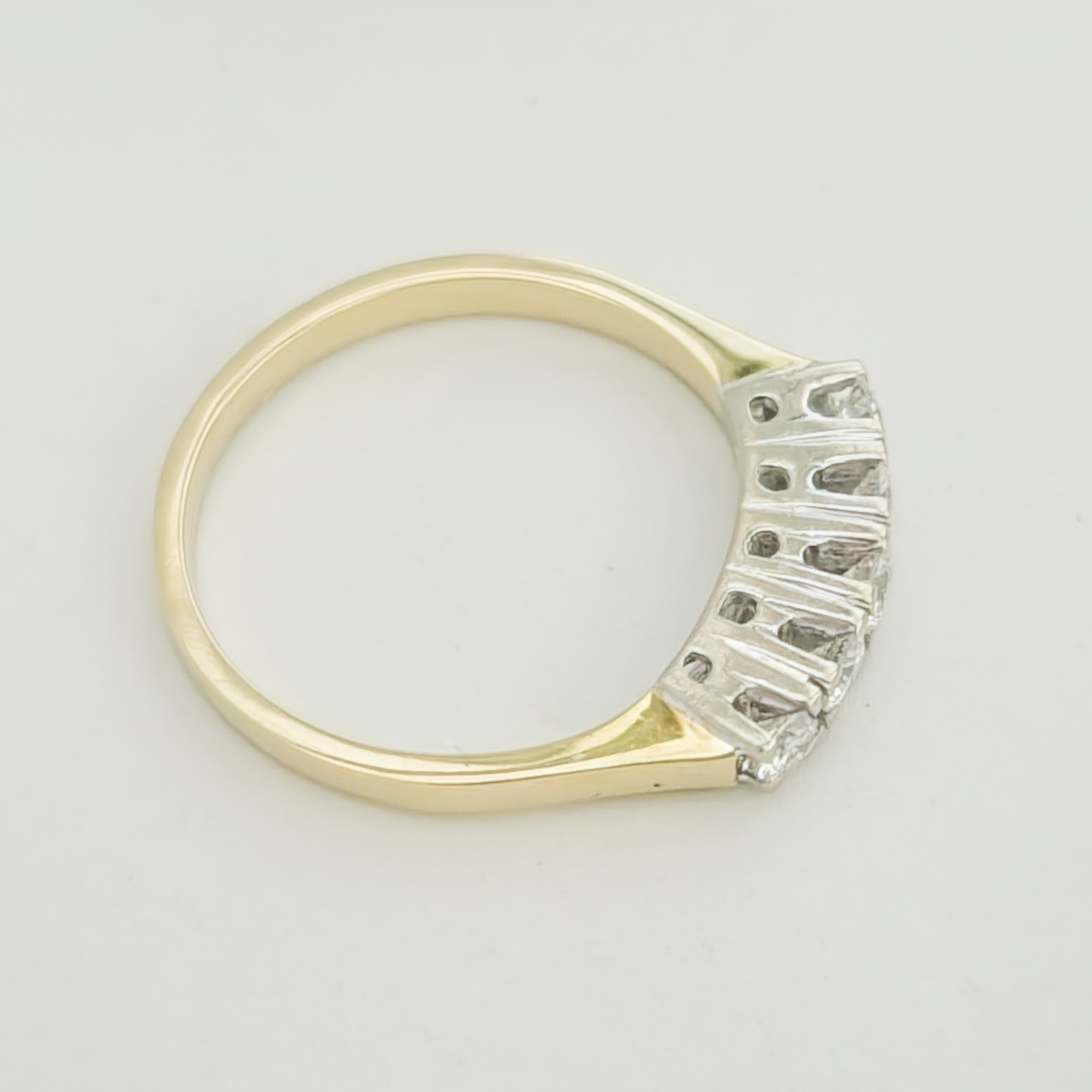 Halbmemory-Ring aus 14K Gold