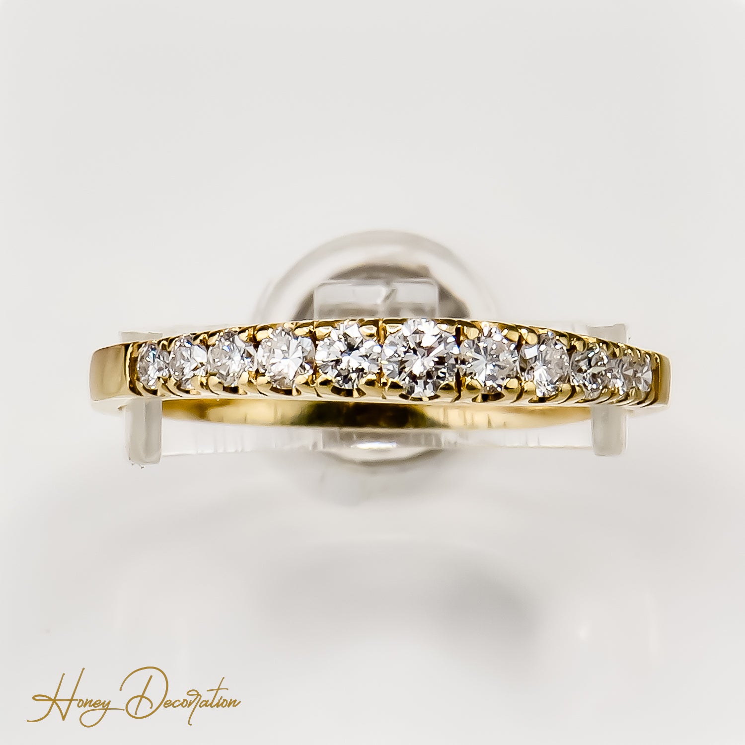 Eleganter 18 Karat Halbmemory-Ring mit Diamanten