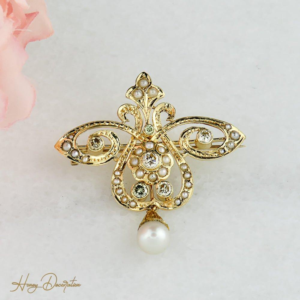 Antike Gold-Brosche mit Diamanten und Halbperlen - Honey Decoration