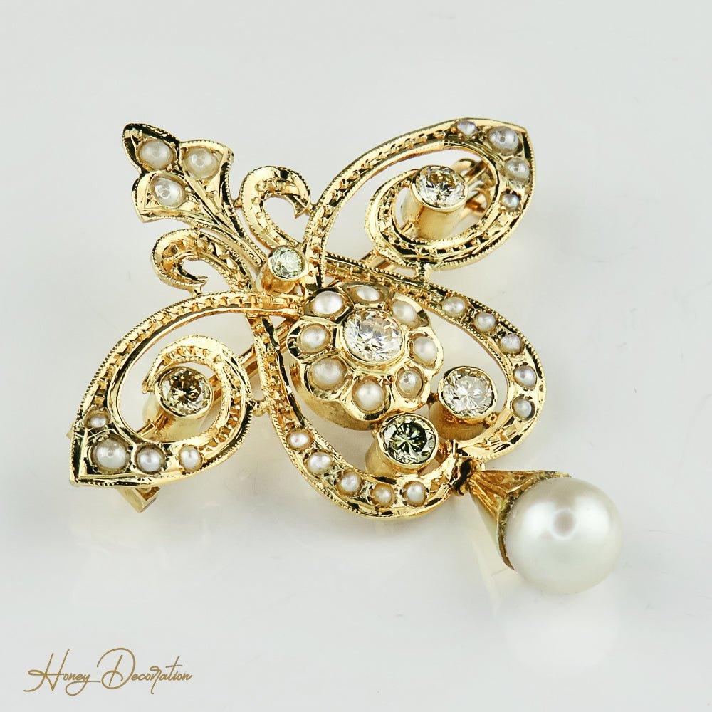 Antike Gold-Brosche mit Diamanten und Halbperlen - Honey Decoration