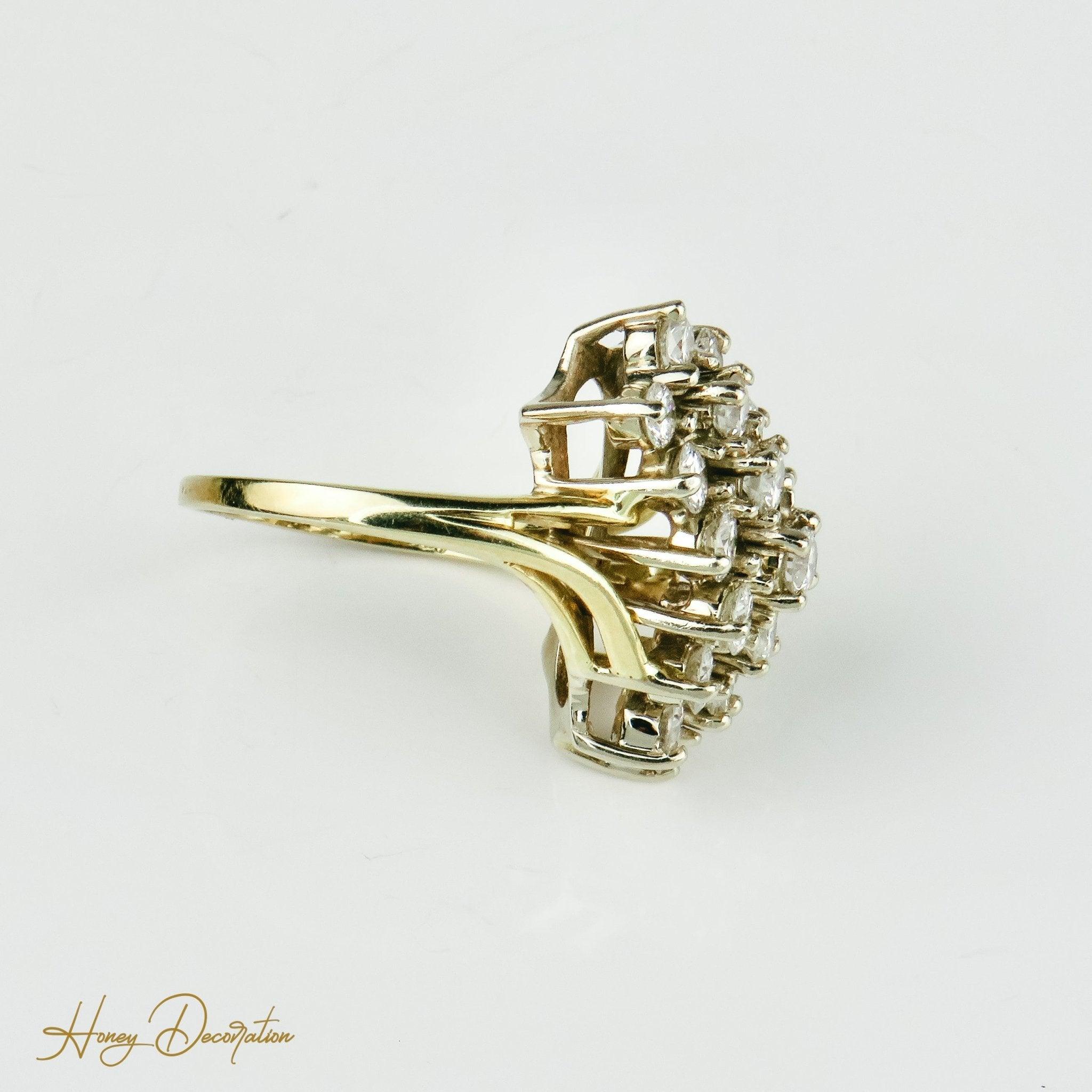 Edler Diamantring aus 14 Karat Gold - Honey Decoration