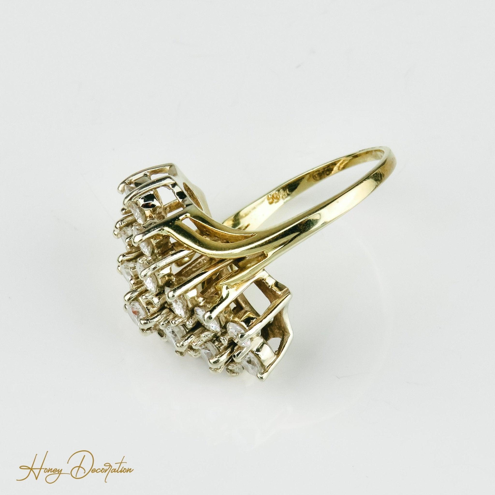 Edler Diamantring aus 14 Karat Gold - Honey Decoration