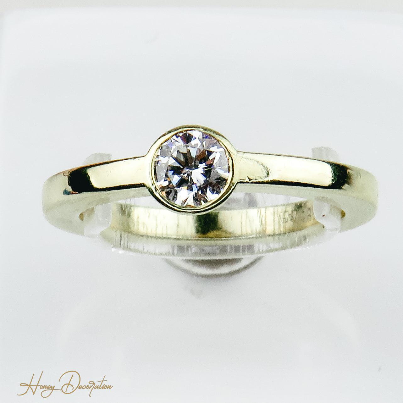 Edler Ring aus 14 Karat Gold - Honey Decoration