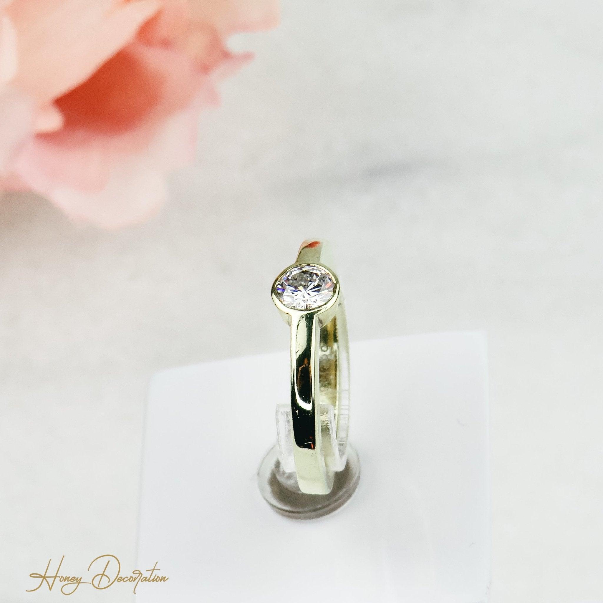 Edler Ring aus 14 Karat Gold - Honey Decoration